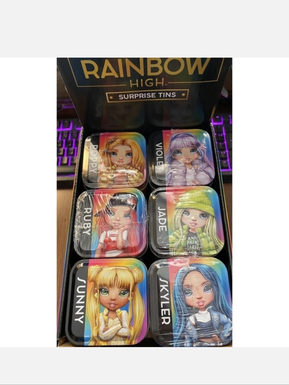 Rainbow High Suprise Tins